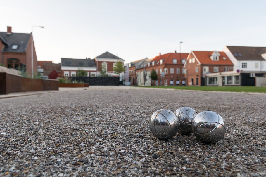 Petanque (CC BY 2.0) by Varde Kommune -> jeu de boules