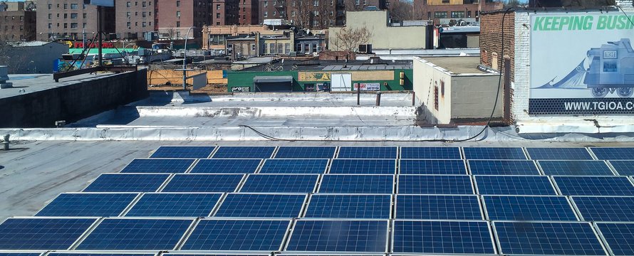 Queens Street Scenes - Solar Panels on a" (CC BY 2.0) by Steven Pisano