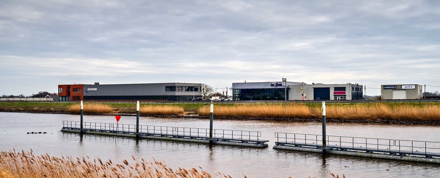 Bedrijventerrein Middelblok - Gouderak -" (CC BY 2.0) by Frans Berkelaar