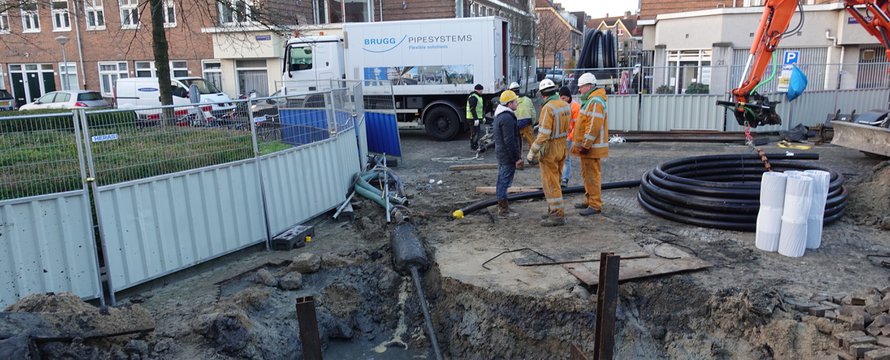 Werkzaamheden aan het warmtenet in de Van der Pekbuurt