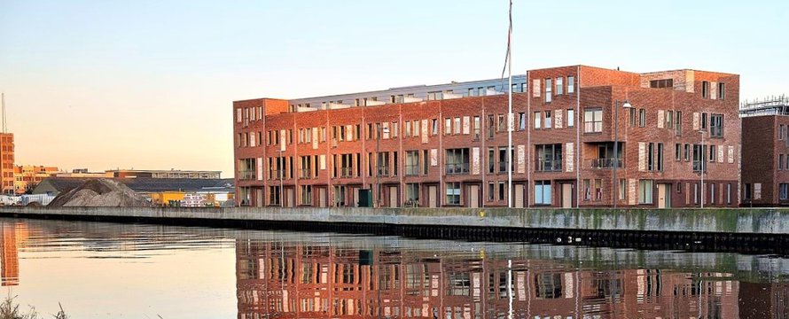 Groningen Eemskanaal Zuidoever_Hardscarf @Wikimedia Commons