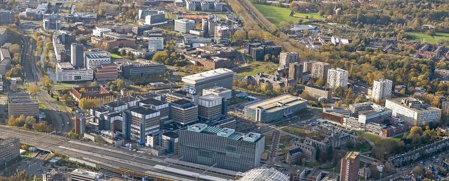 Luchtfoto van het Leiden Bio Science Park, onderdeel van één van de projecten van de Verstedelijkingsalliantie.