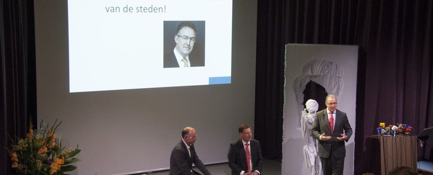 2015.09.22_Verslag MCD Toekomstdebat: Burgemeester aan zet?_cover