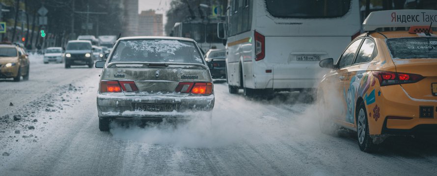 Uitlaatgassen auto