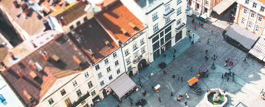stad bovenaf, functiemenging -> Photo by John-Mark Smith on Unsplash