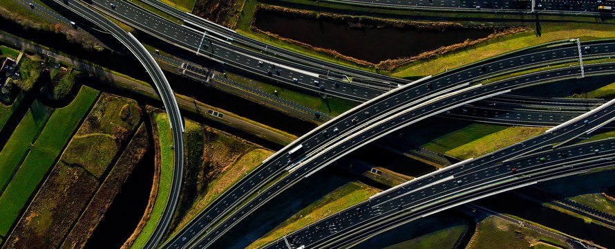 Intersection_Photo by Krijn van der Lugt on Unsplash
