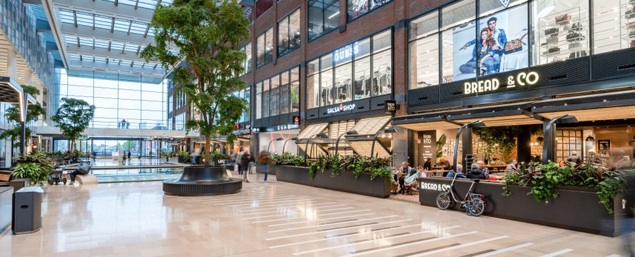 Hoog Catharijne winkelcentrum in Utrecht