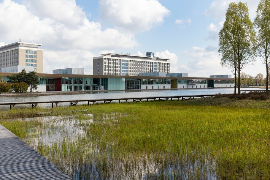 High Tech Campus en Philips hoofdkantoor, Eindhoven