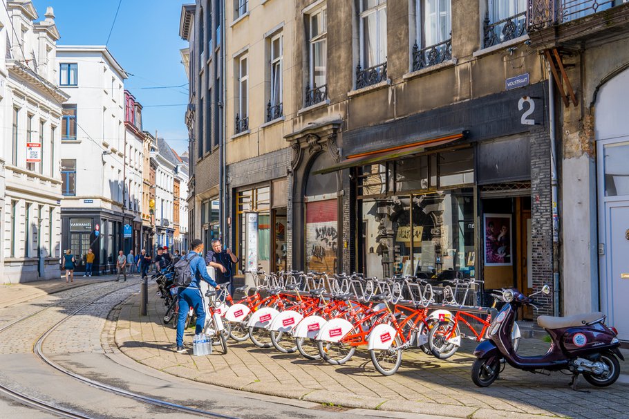 Verschillende soorten vervoer in Antwerpen