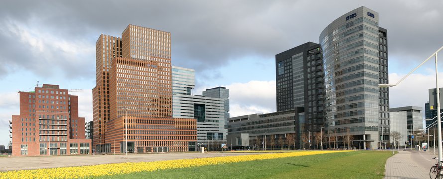 Zuidas panorama | Wikimedia Commons / Arthena / CC BY-SA 3.0